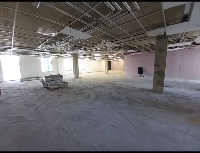 784M² OFFICE TO LET IN BRYANSTON